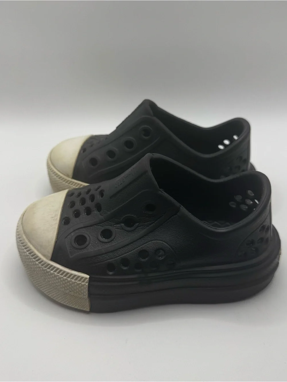 Converse Toddler 6 Black Rubber Slip On Shoes Neutral Playwear Kidcore Outdoor